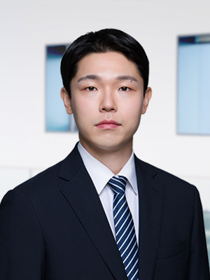 최진욱