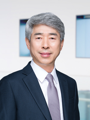 申玧均